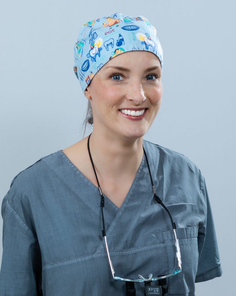 Anne Zimmer, Fachzahnärztin für Oralchirurgie